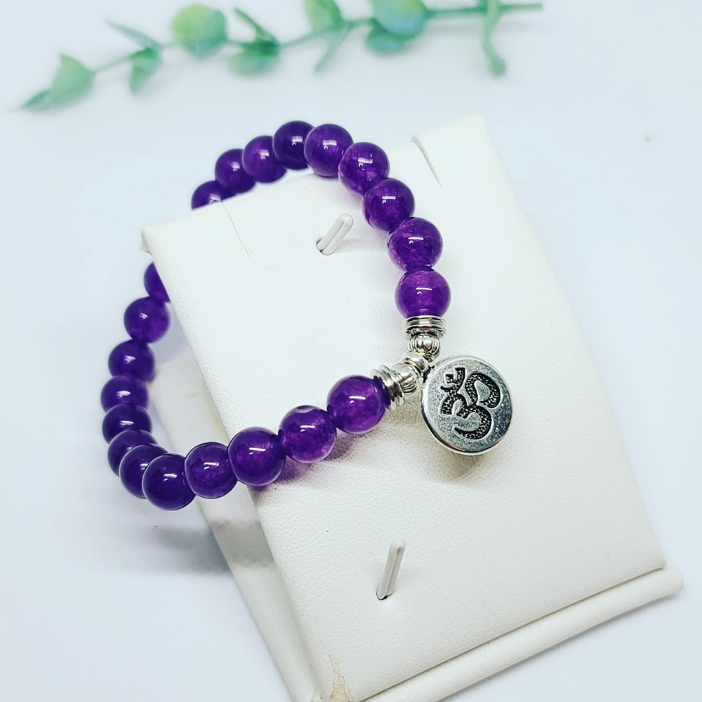 🔥SALE🔥Amethyst "OM" charm bracelet 8 mm